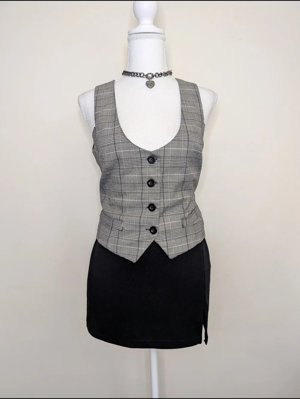 Office Siren Gray Plaid Button Front Vest - Picture 2 of 8